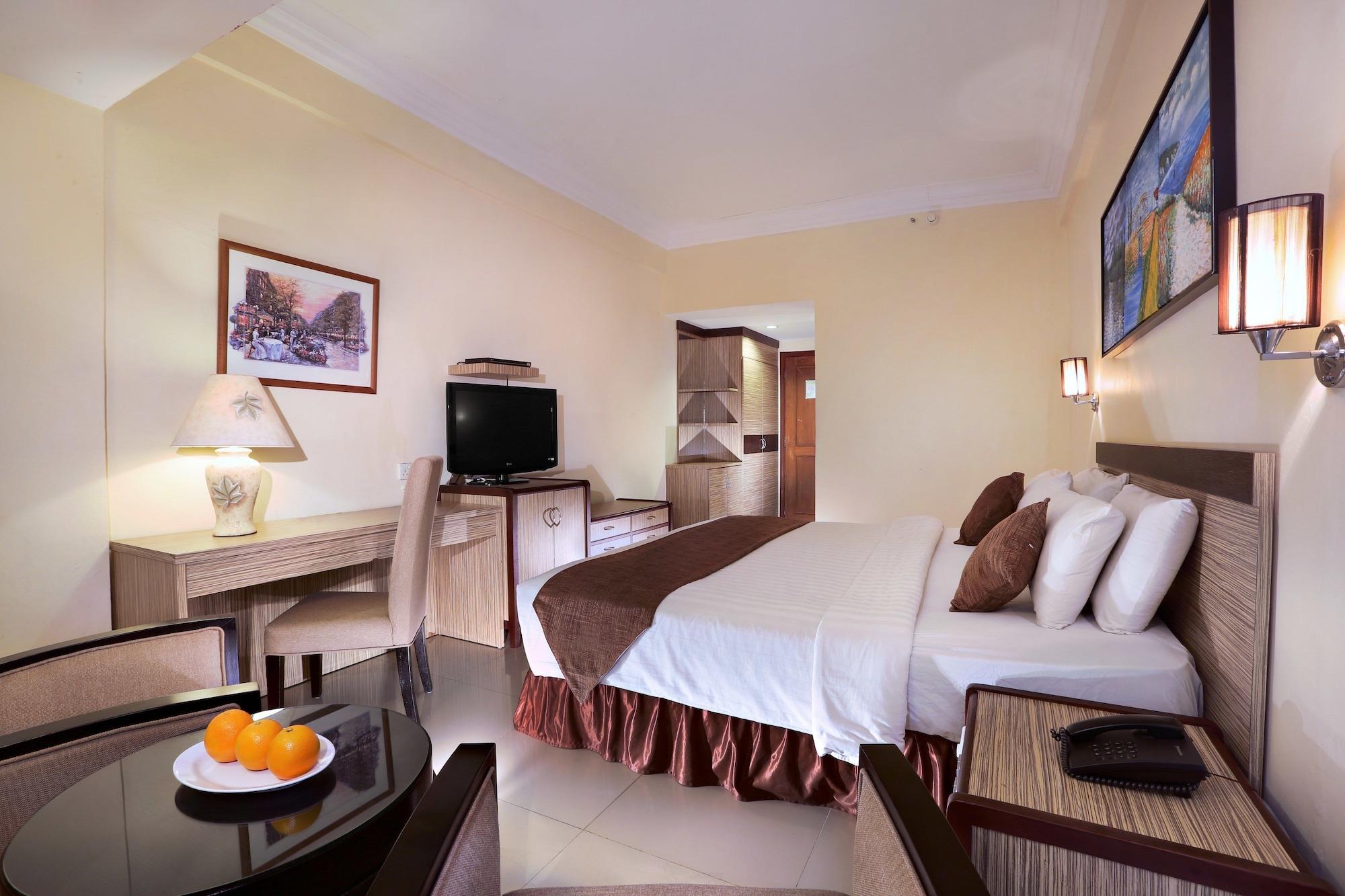 Aston Karimun City Hotel Танджунг-Балай-Каримун Экстерьер фото