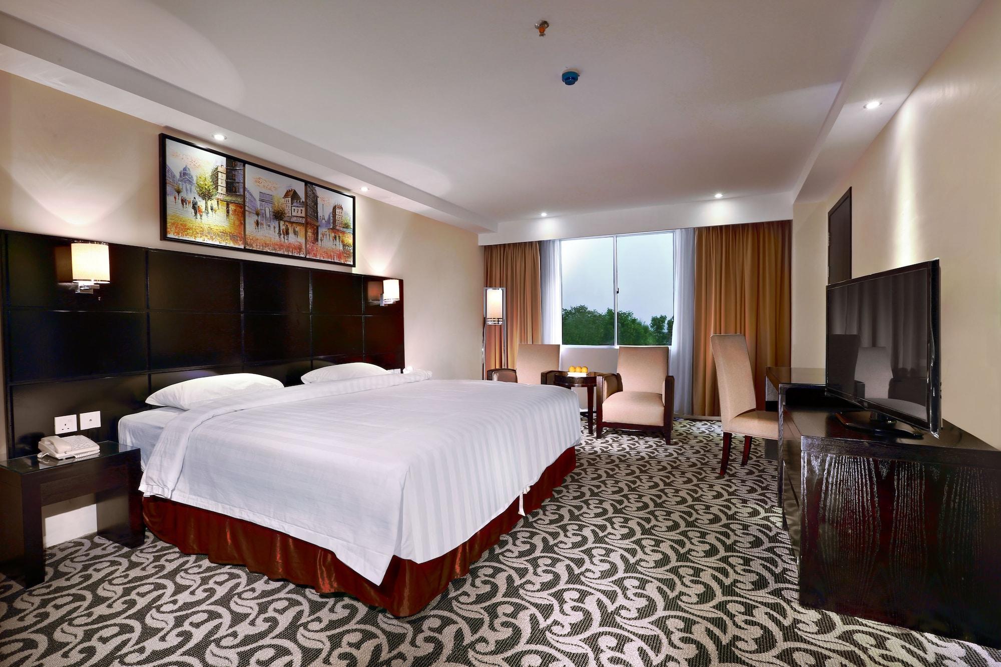 Aston Karimun City Hotel Танджунг-Балай-Каримун Экстерьер фото