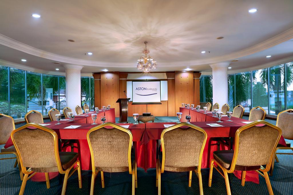 Aston Karimun City Hotel Танджунг-Балай-Каримун Экстерьер фото